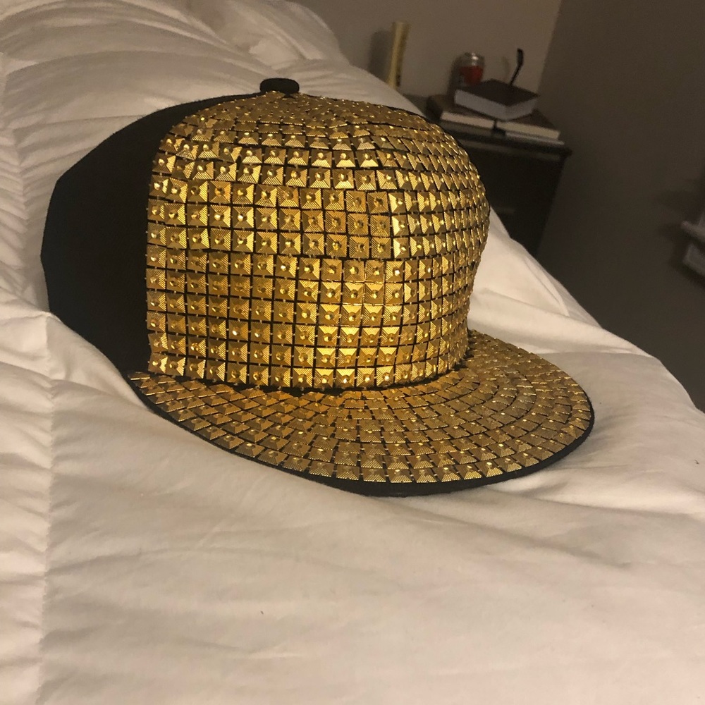 Flat bill snap back